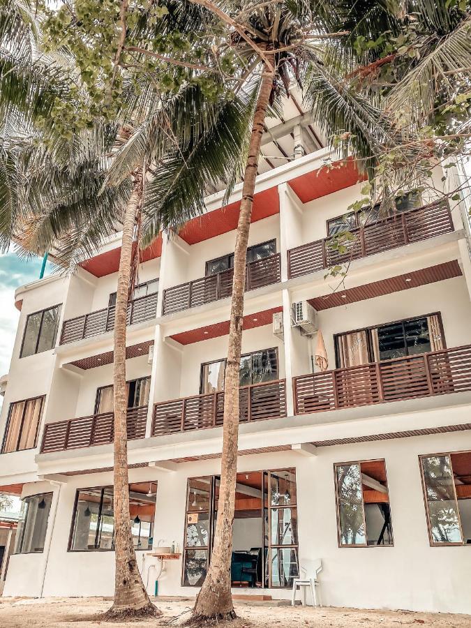 The Pearl Seaview Hotel Fulidhoo Exterior photo